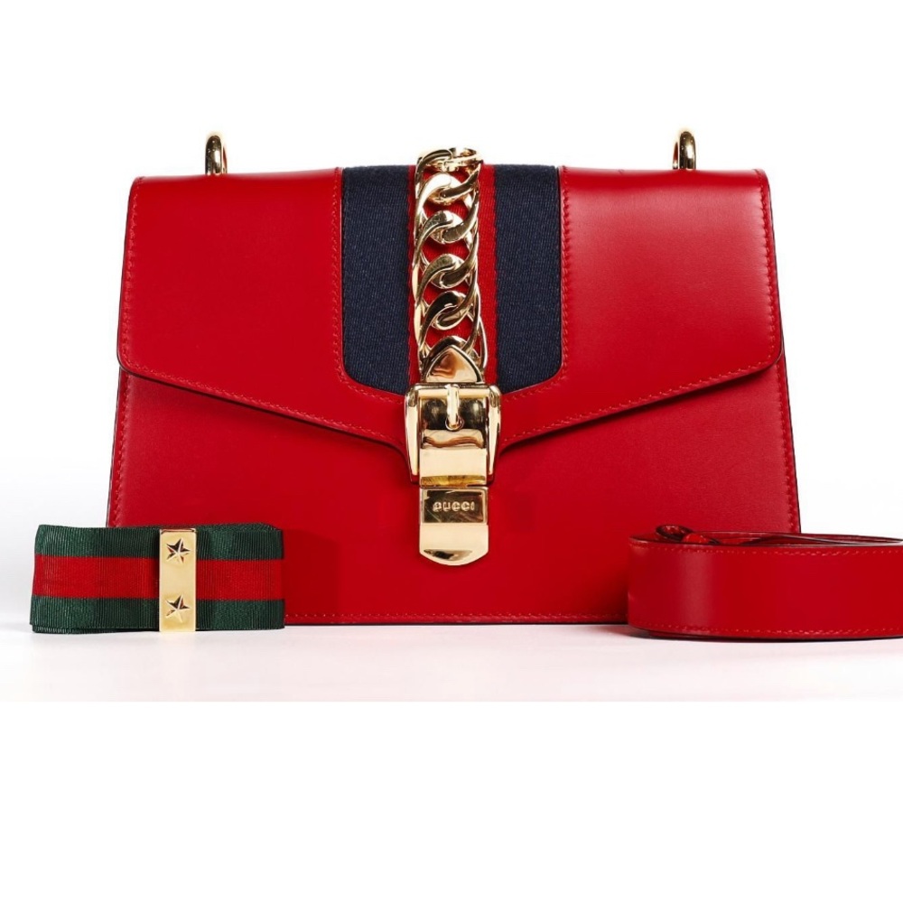Gucci Red Leather Shoulder Bag like new condition COA & dust bag included